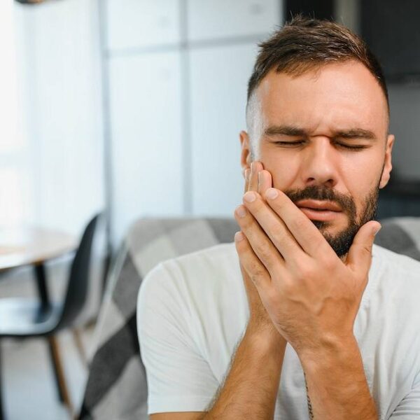 Objawy źle wykonanego leczenia kanałowego – kiedy zgłosić się do endodonty?